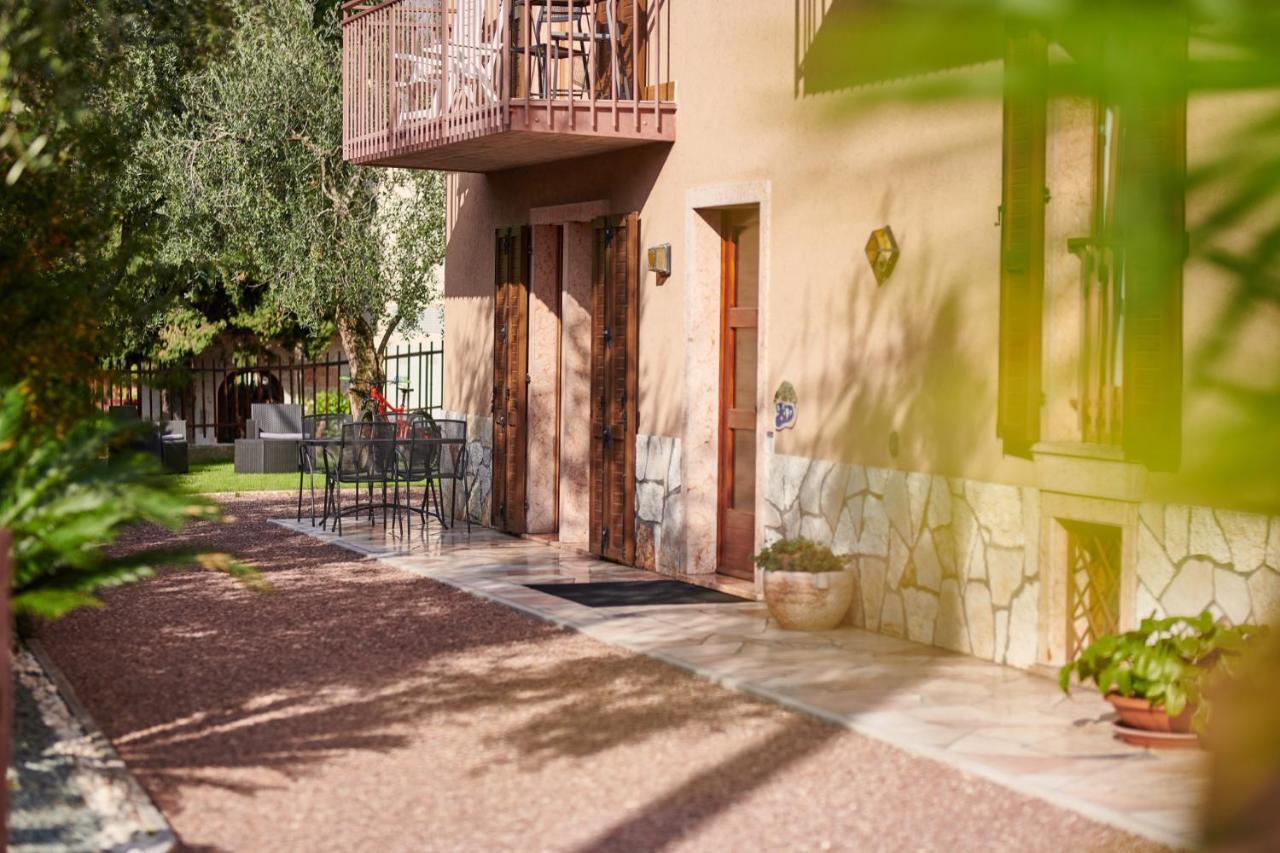 Casa Milani Apartment Малчезине Екстериор снимка
